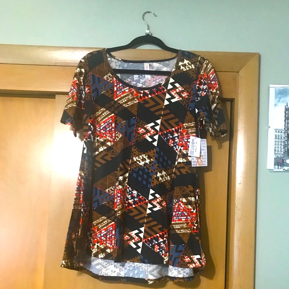 Lularoe perfect t shirt